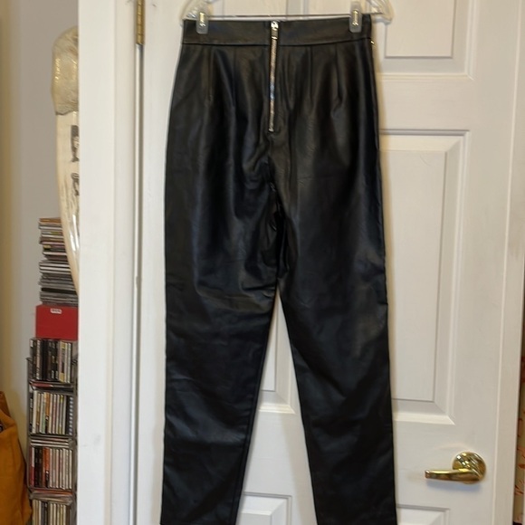 Nwt Vixen by Micheline Pitt Bad Girl Vegan Leather Cigarette Pants - Picture 11 of 15